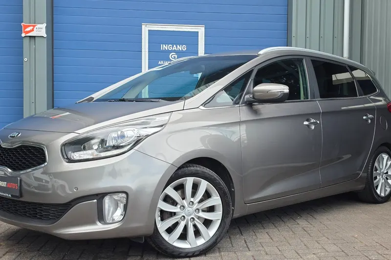 Kia Carens (2016)