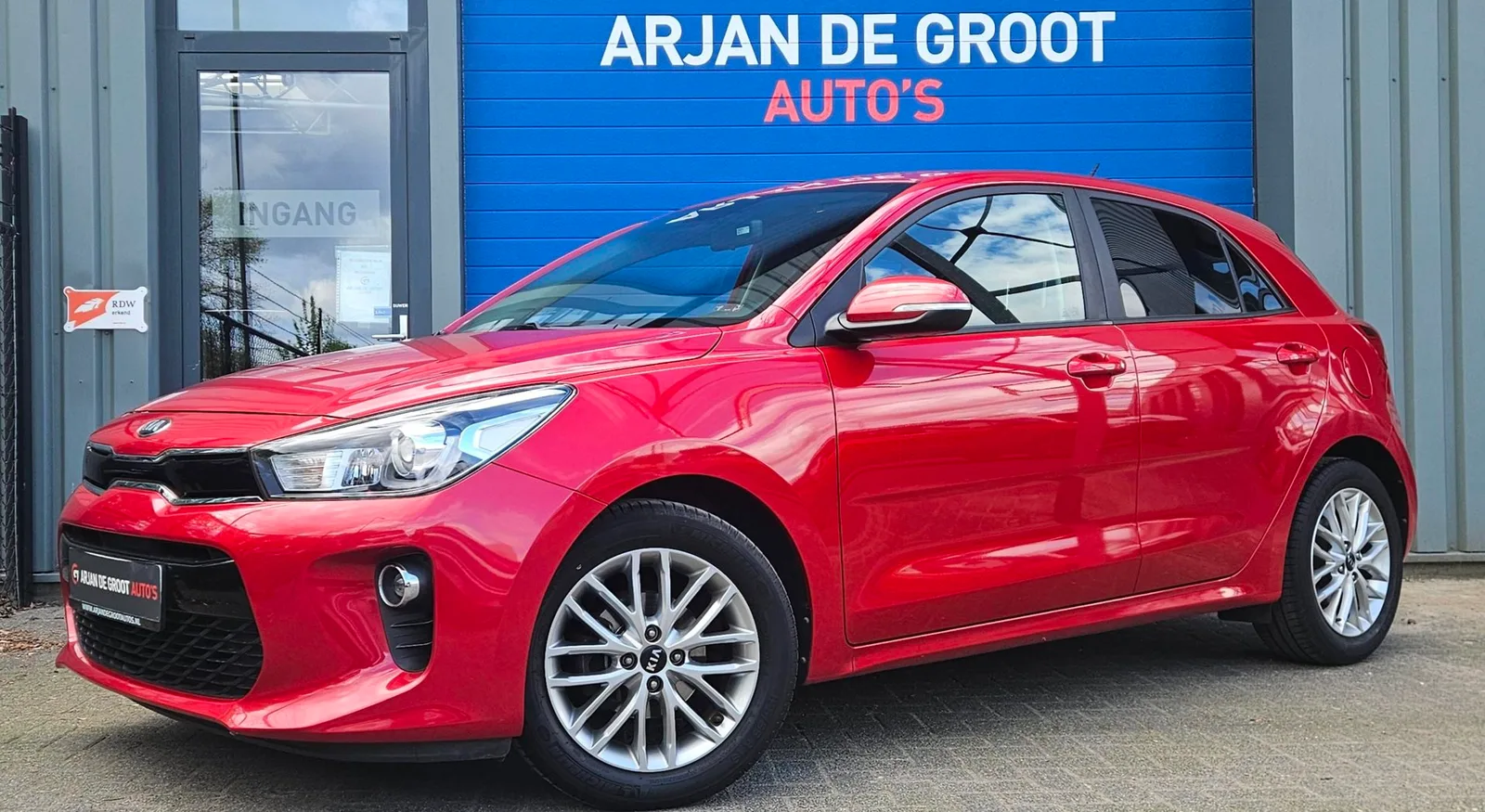Kia Rio (2017) — foto 1