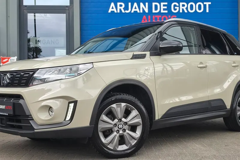 Suzuki Vitara (2023)