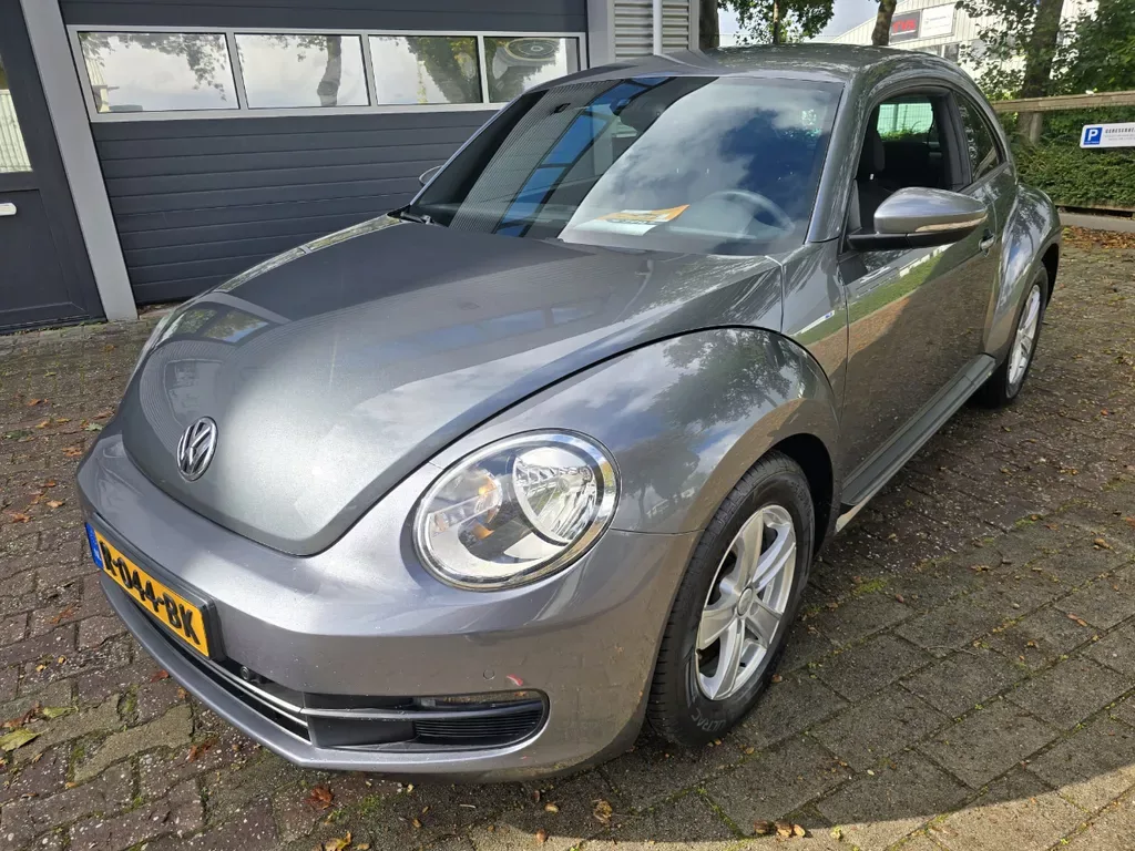Volkswagen Beetle (2012) — foto 1
