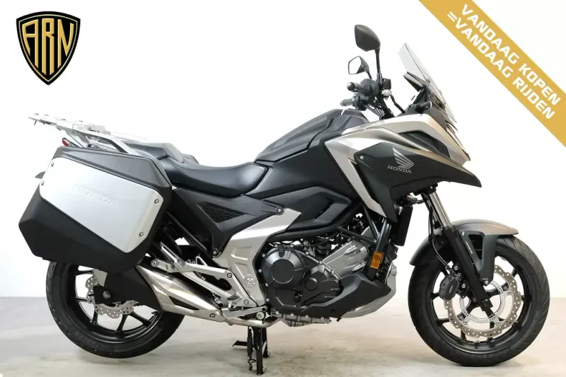Honda NC750X (2022)