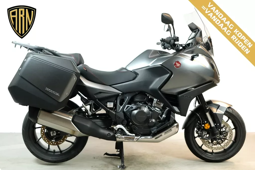 Honda NT 1100 (2024) — foto 1