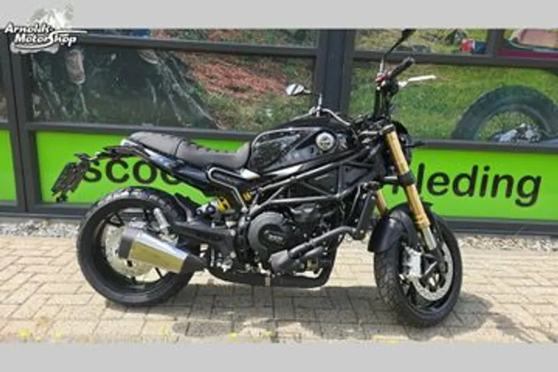 Benelli Leoncino 800 (2025)