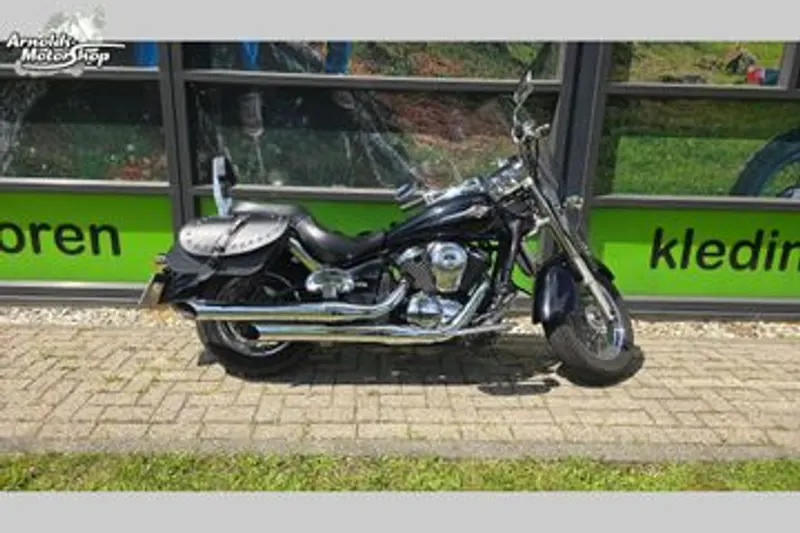 Kawasaki VN 900 Classic (2006)