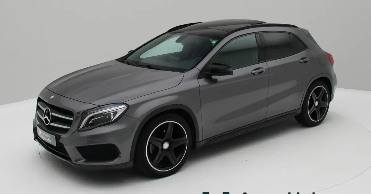 Mercedes-Benz GLA (2017) — foto 1