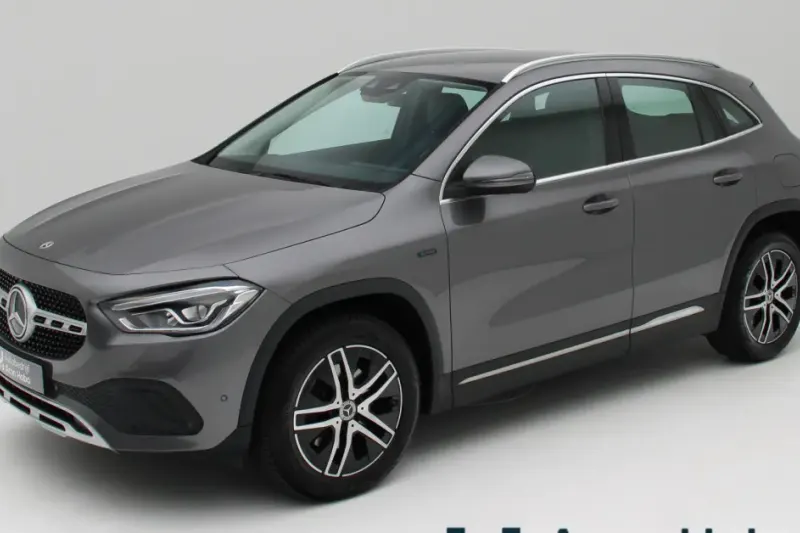 Mercedes-Benz GLA (2021)