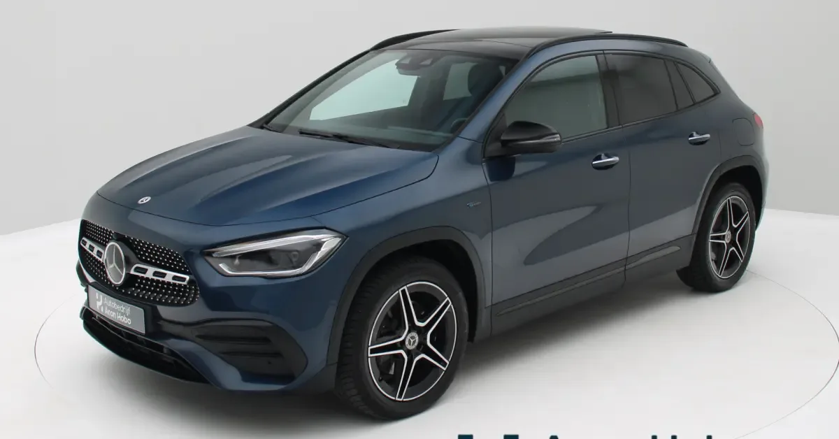 Mercedes-Benz GLA (2020) — foto 1