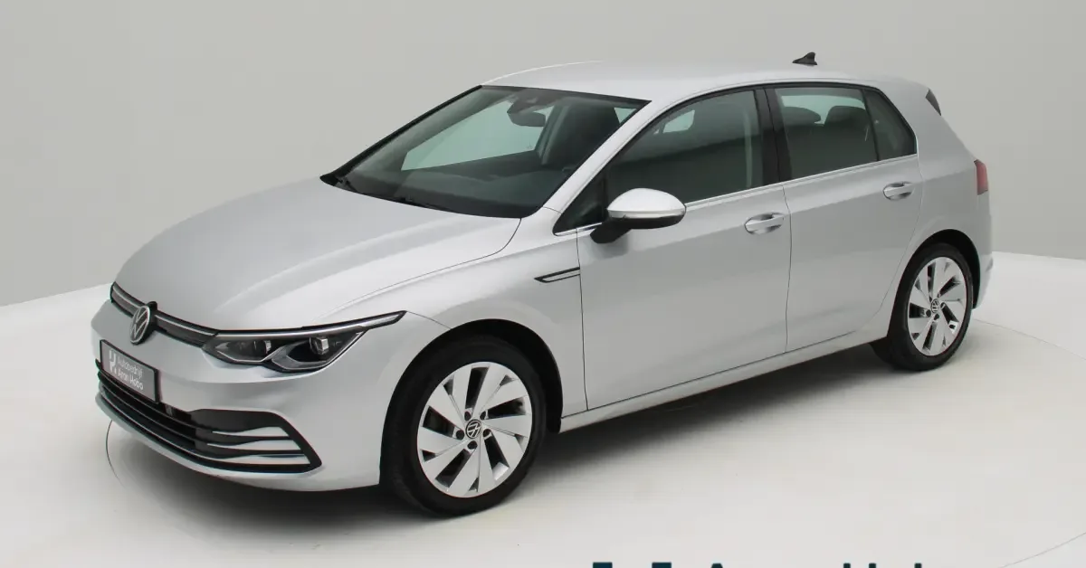 Volkswagen Golf (2020) — foto 1
