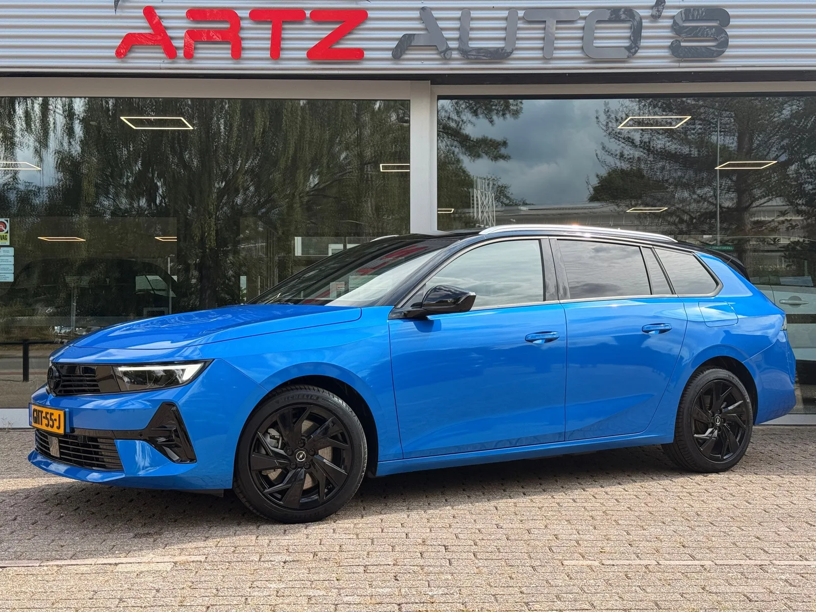 Opel Astra (2023) — foto 1