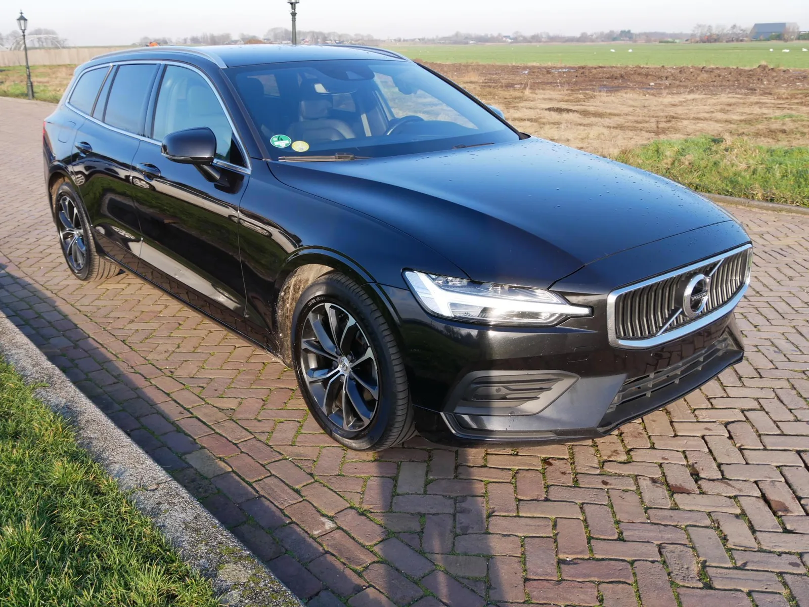 Volvo V60 (2020) — foto 1