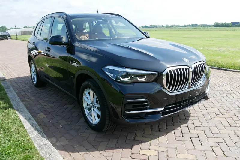 BMW X5 (2022)