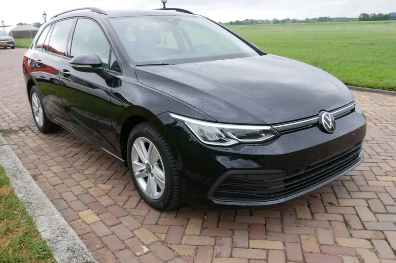 Volkswagen Golf (2022)