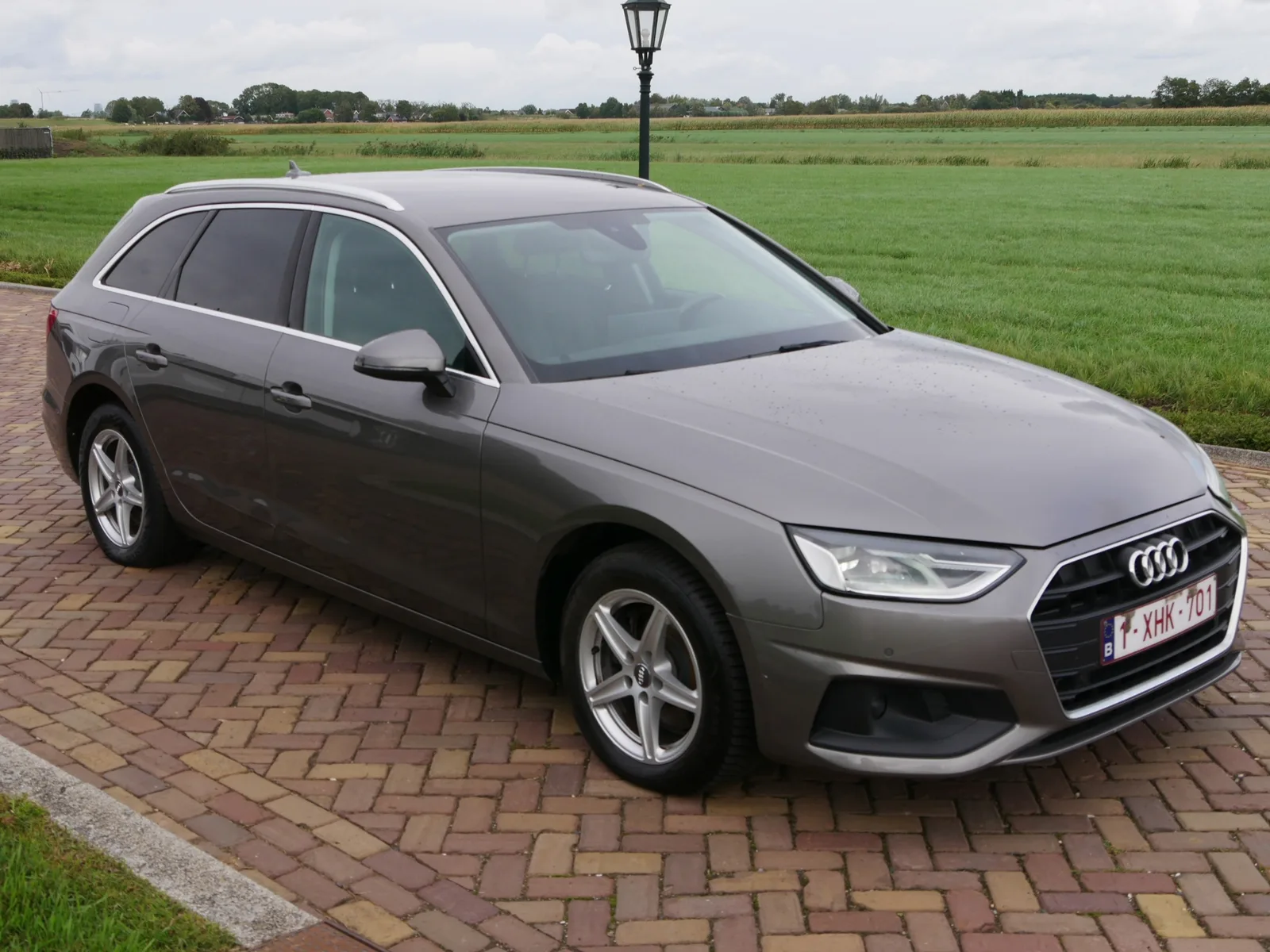 Audi A4 (2020) — foto 1