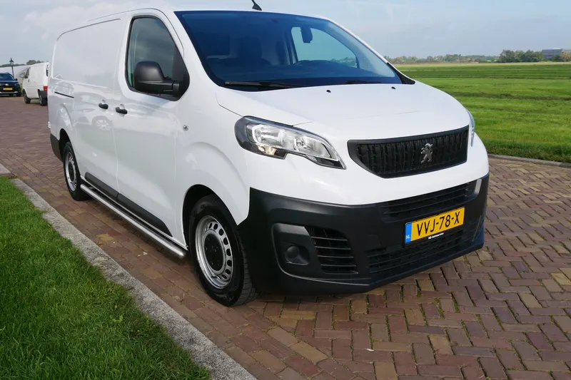 Peugeot Expert (2023)
