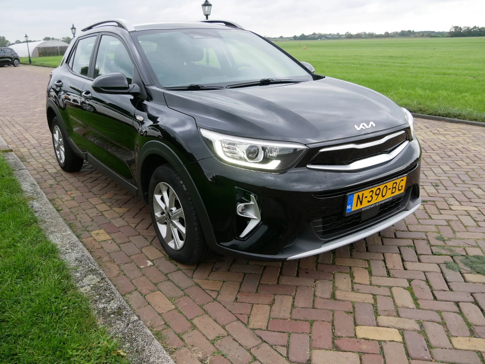 Kia Stonic (2021) — foto 1