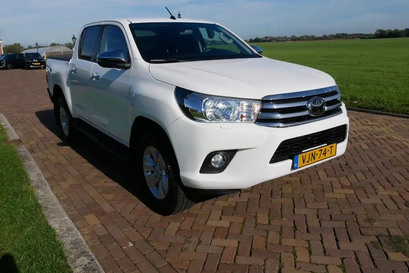 Toyota Hilux (2021)