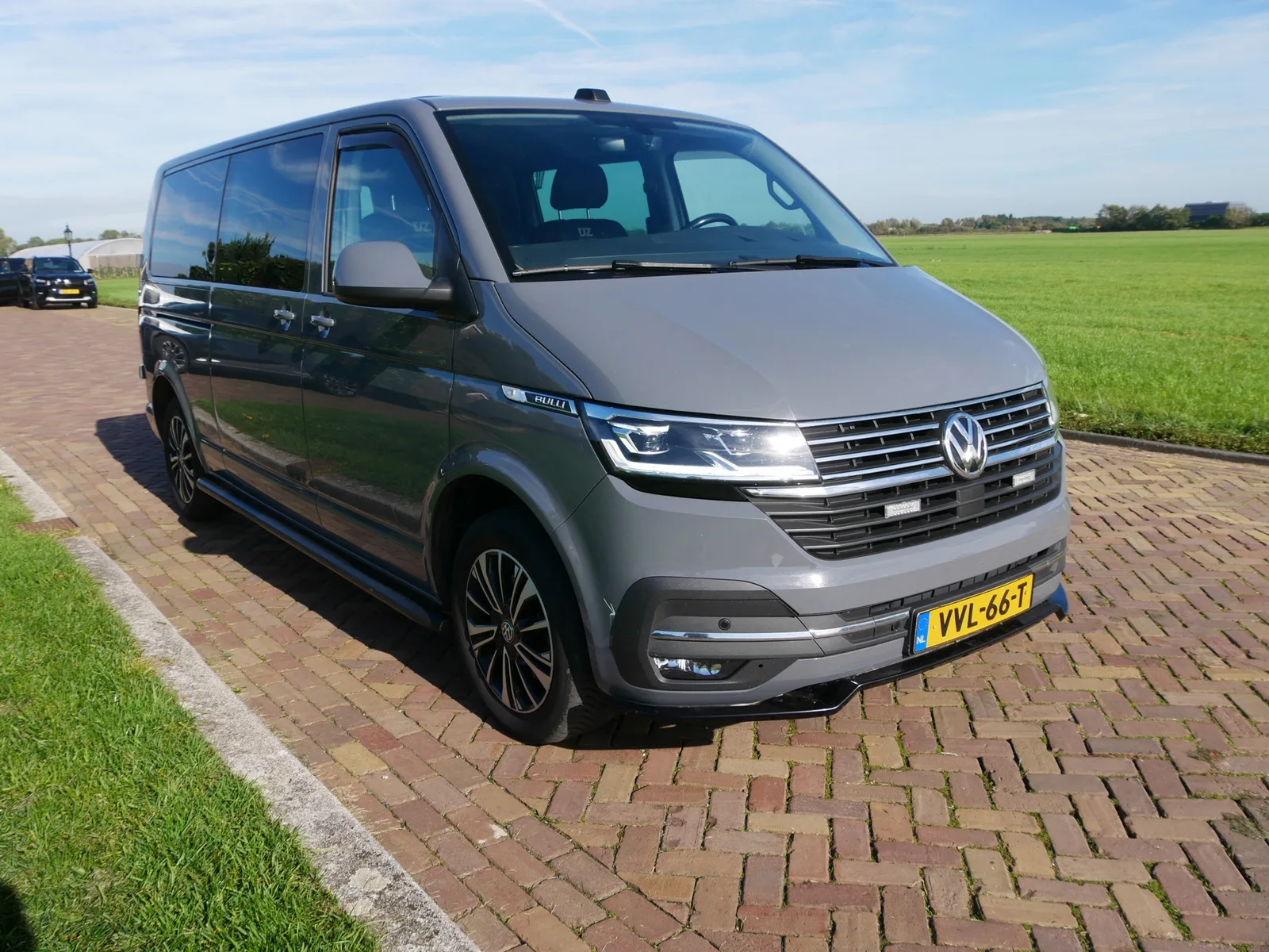 Volkswagen Transporter (2023) — foto 1