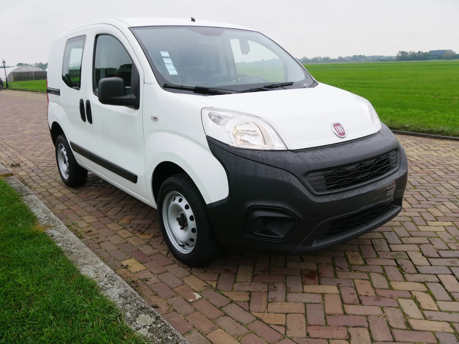 Fiat Fiorino (2022) — foto 1