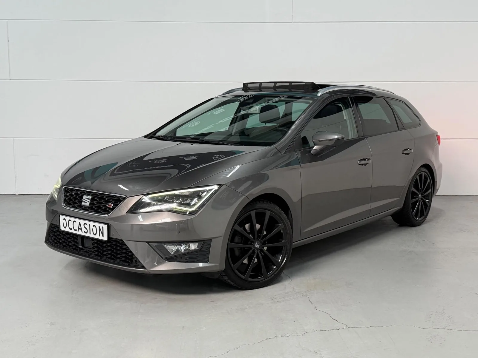 SEAT Leon (2015) — foto 1