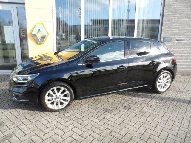 Renault Mégane (2016) — foto 1