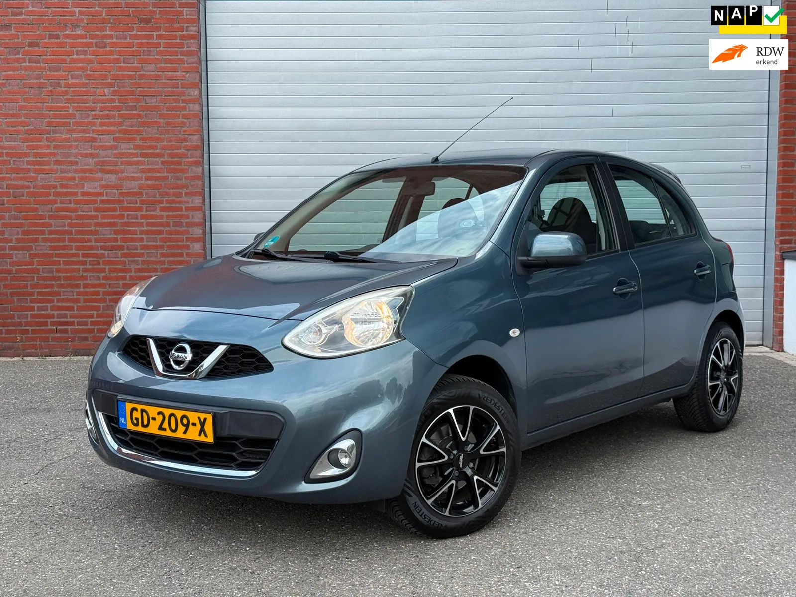Nissan Micra (2015) — foto 1