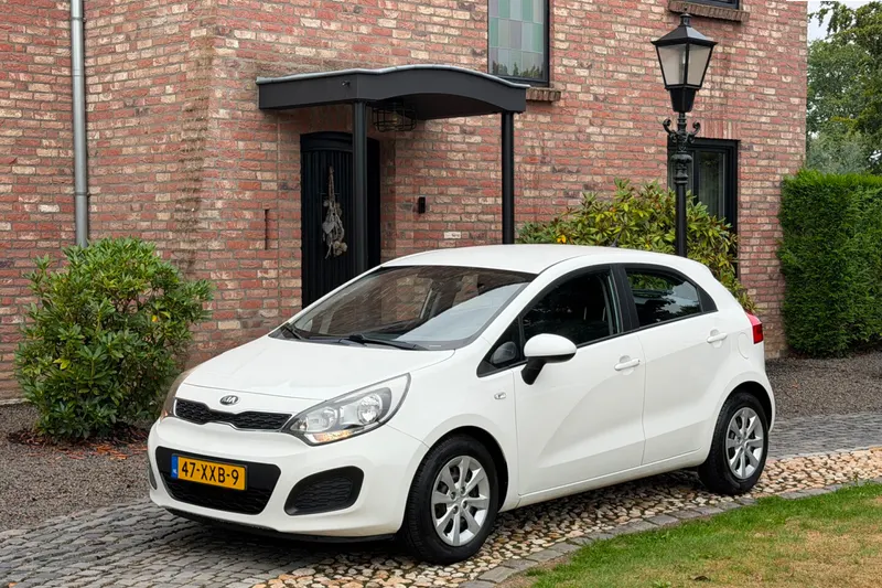 Kia Rio (2012)