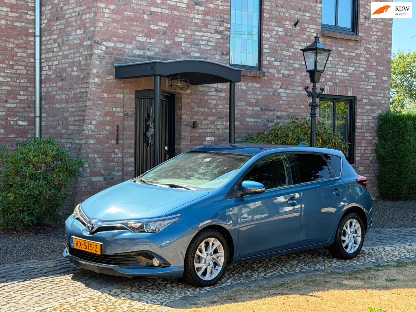 Toyota Auris (2018) — foto 1