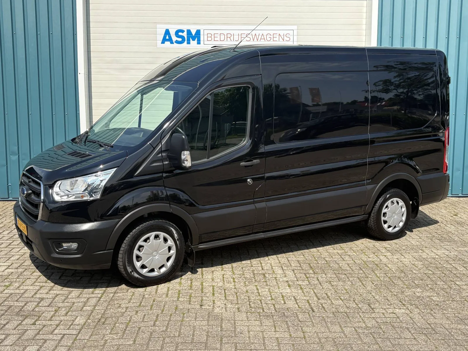 Ford Transit (2020) — foto 1