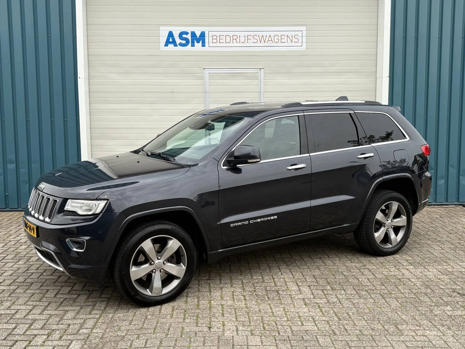 Jeep Grand Cherokee (2014) — foto 1