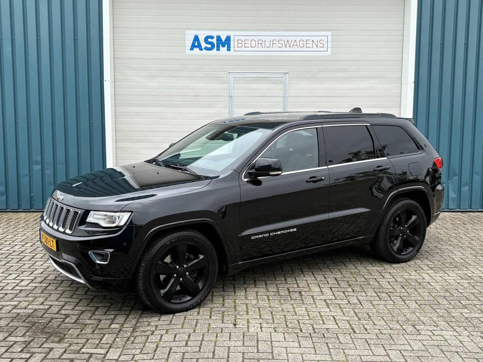 Jeep Grand Cherokee (2015) — foto 1