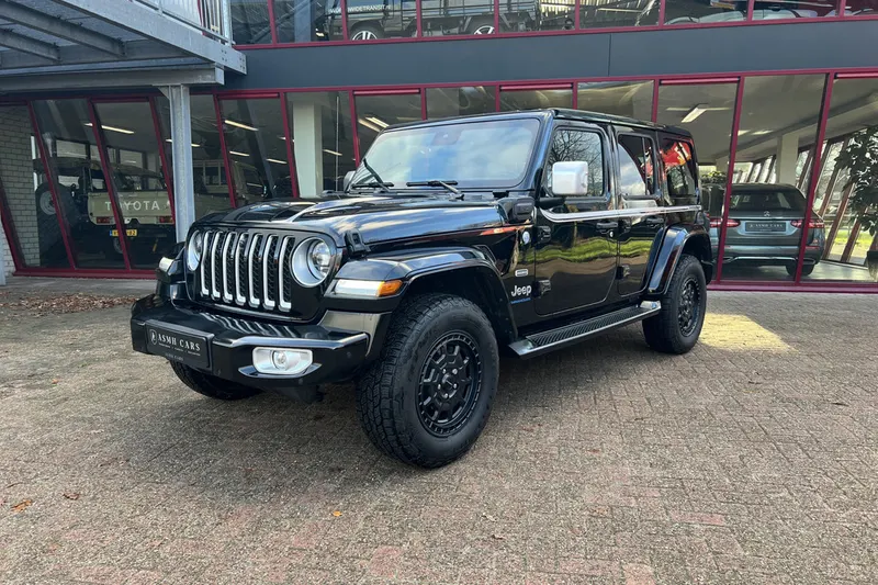 Jeep Wrangler (2023)