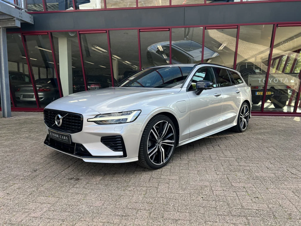 Volvo V60 (2022) — foto 1