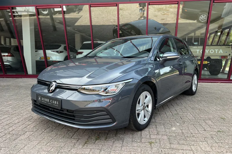 Volkswagen Golf (2024)