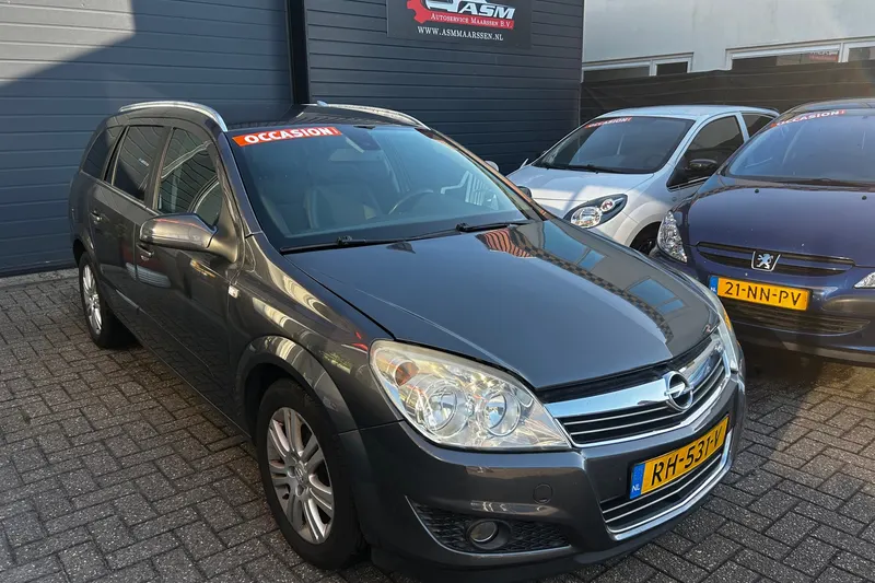 Opel Astra (2009)