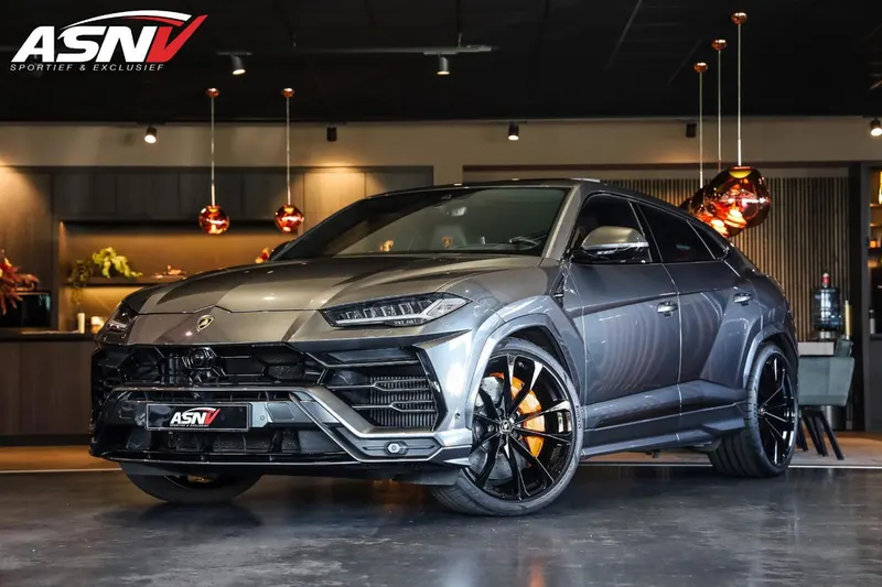 Lamborghini Urus (2018)
