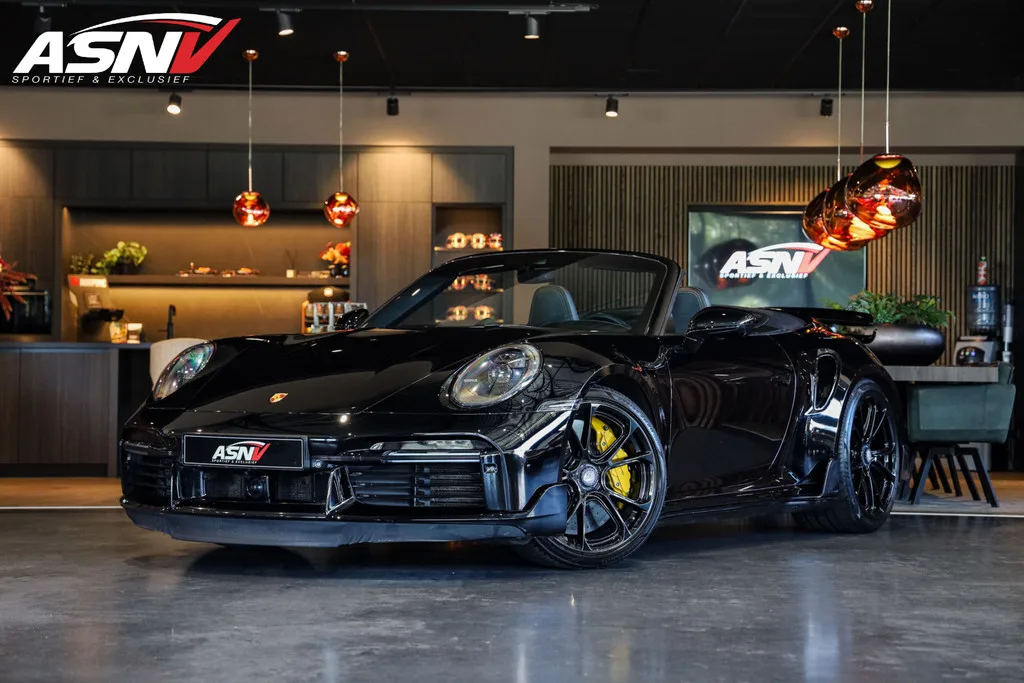 Porsche 911 (2021) — foto 1