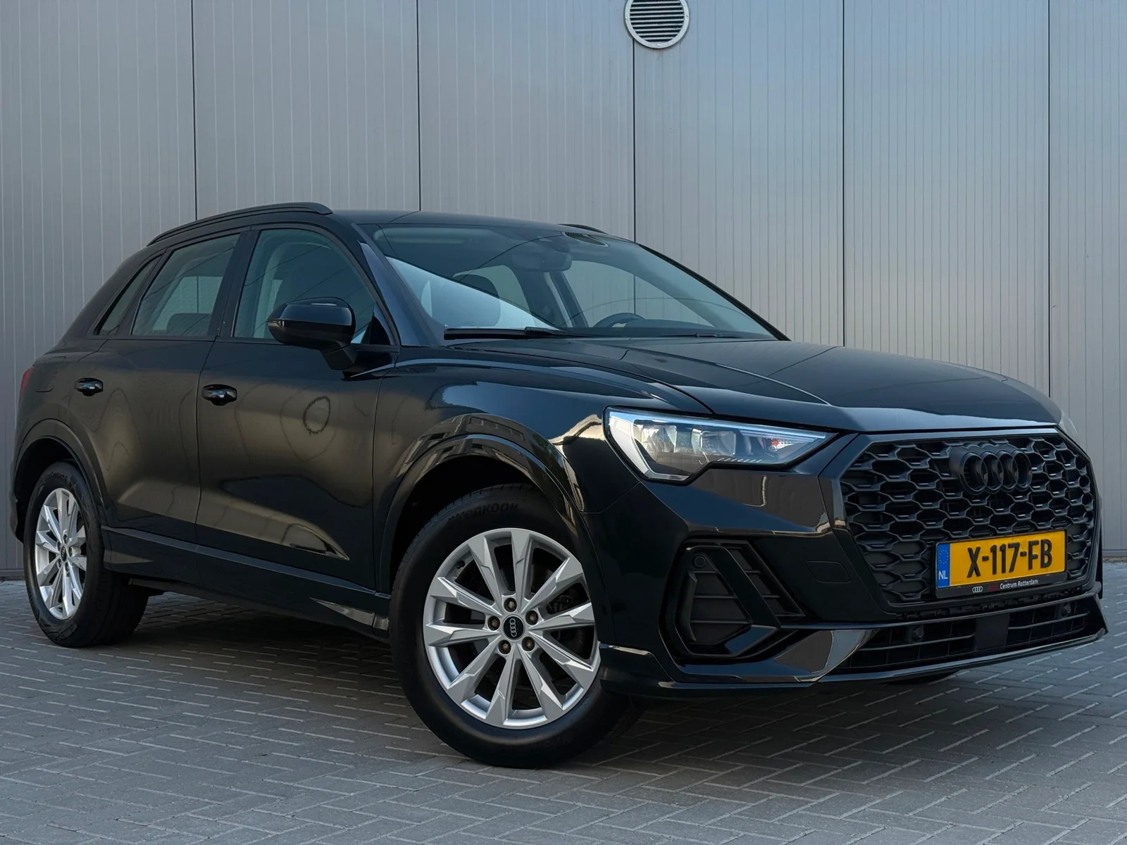 Audi Q3 (2019) — foto 1