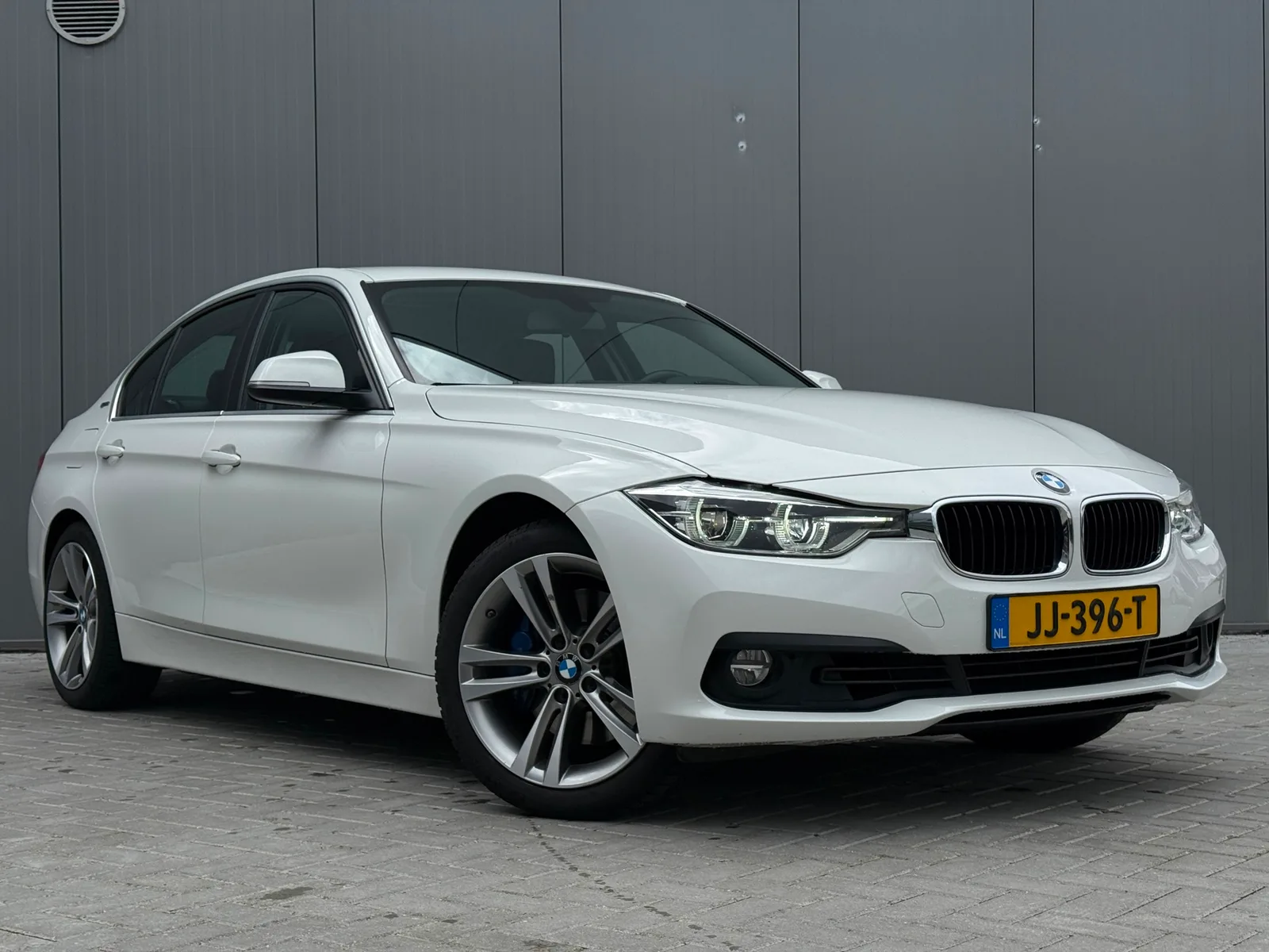 BMW 3-Serie (2016) — foto 1