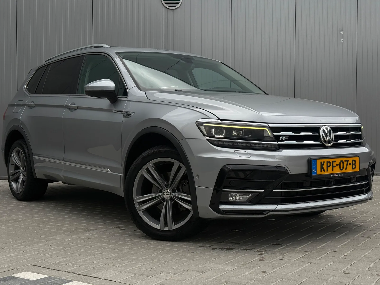 Volkswagen Tiguan (2020) — foto 1