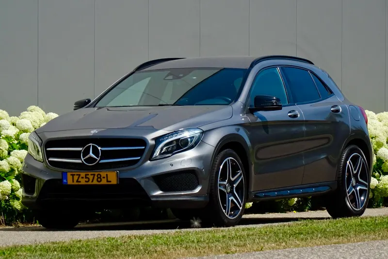 Mercedes-Benz GLA (2016)