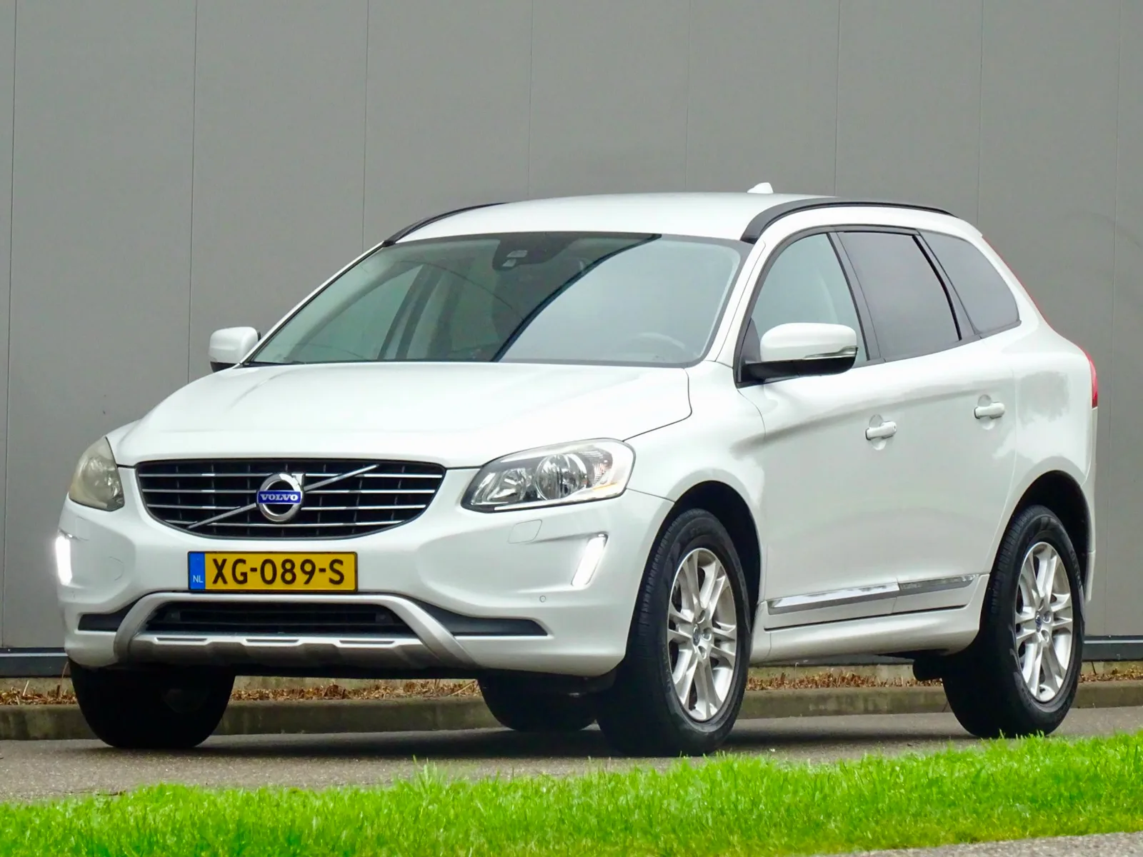 Volvo XC60 (2015) — foto 1