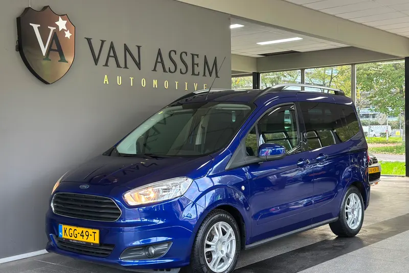 Ford Tourneo Courier (2016)