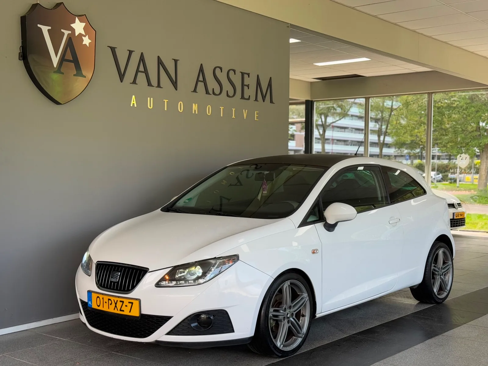 SEAT Ibiza (2011) — foto 1