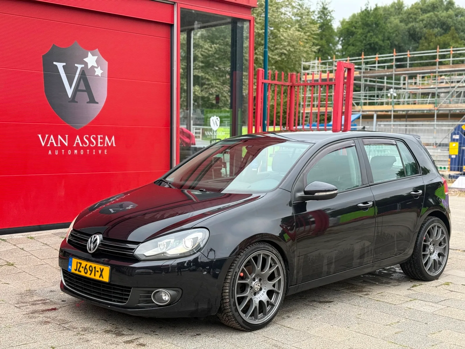 Volkswagen Golf (2010) — foto 1