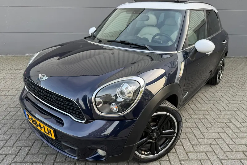 MINI Countryman (2013)