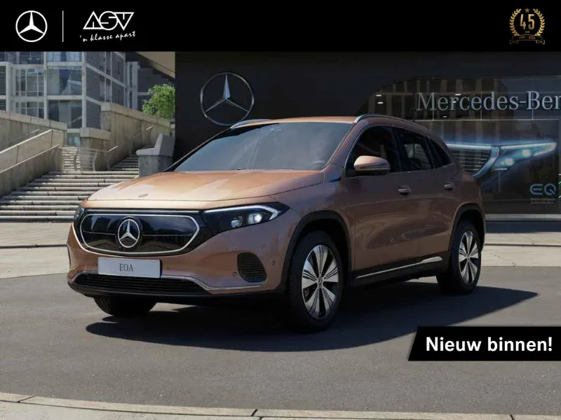 Mercedes-Benz EQA (2022) — foto 1