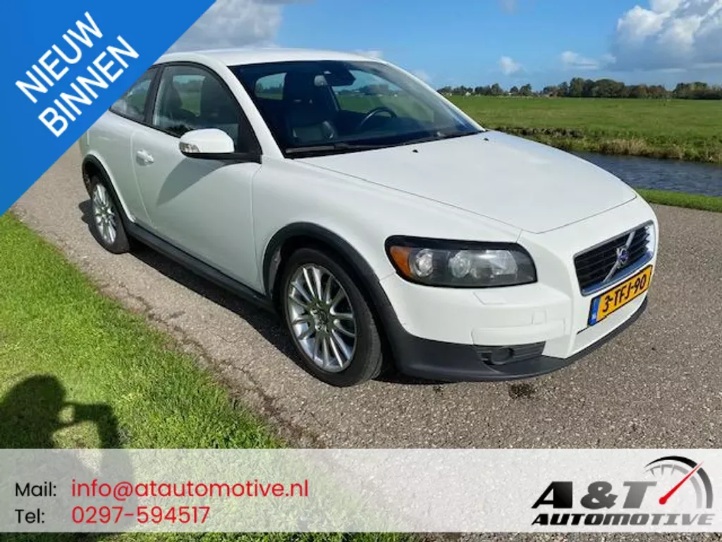Volvo C30 (2008) — foto 1