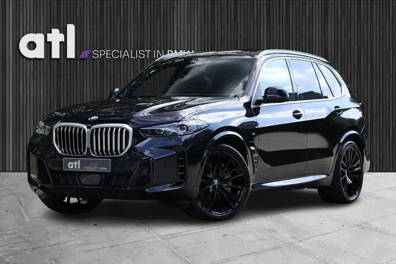 BMW X5 (2023)