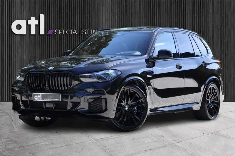 BMW X5 (2023)