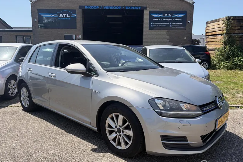 Volkswagen Golf (2014)